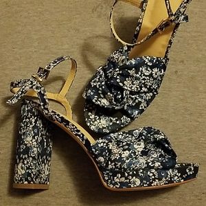 NY & Co - Floral Platform Sandal